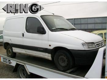 Cab and interior Peugeot Partner: picture 1