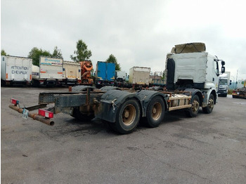Cab chassis truck Renault Premium Lander: picture 3