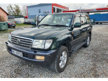 Car TOYOTA Land Cruiser