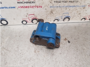 Hydraulic valve for Farm tractor Ford 10 Series 5610 Priority Valve E4nnk846aa; E4nnr947fa; E0nnr947bb; 83949225: picture 3