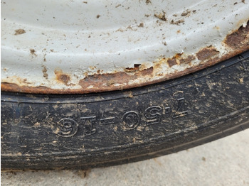 Wheel and tire package Ford 2600, 3600, 4600, 4000 Pair Front Wheel Rim And Tyre 7.50-16 Original Fomoco: picture 3