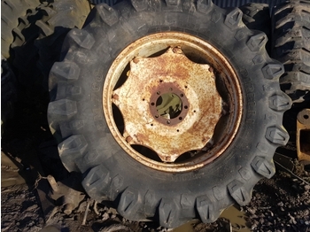 Wheel and tire package PIRELLI