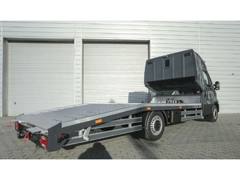 Tow truck IVECO Daily: picture 5