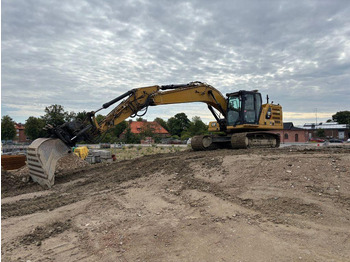 Crawler excavator CATERPILLAR 323