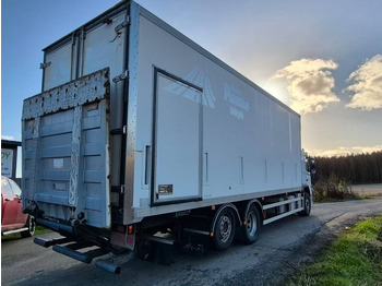 Box truck Volvo FM D11 450 6x2 umpikori+pl-nostin: picture 4 Box truck Volvo FM D11 450 6x2 umpikori+pl-nostin: picture 4