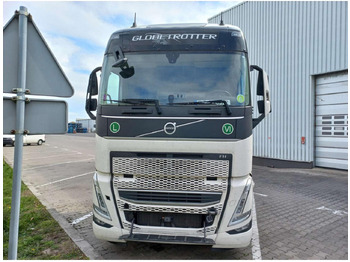 Tractor unit VOLVO FH 500