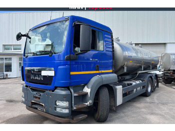 Tank truck MAN TGS 26.400