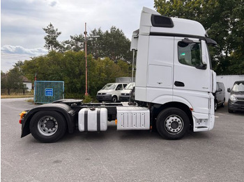 Tractor unit Mercedes-Benz Actros 1845: picture 5