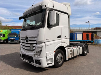 Tractor unit Mercedes-Benz Actros 1845: picture 3