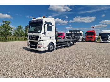 Autotransporter truck MAN TGX 26.460