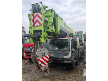 Mobile crane ZOOMLION