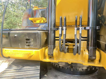 Crawler excavator CAT 320 D L: picture 2