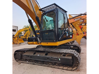 Crawler excavator CATERPILLAR 320D2