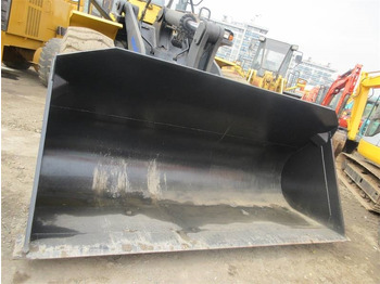 Wheel loader Komatsu WA 380: picture 5