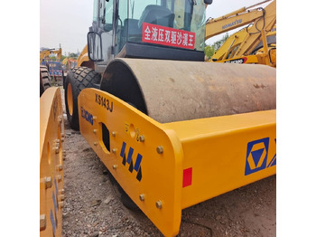 Compactor XCMG XS 143 J: picture 3 Compactor XCMG XS 143 J: picture 3