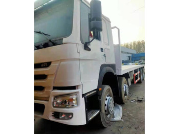 Tank truck SINOTRUK HOWO