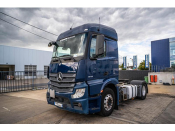 Tractor unit MERCEDES-BENZ Actros 1843