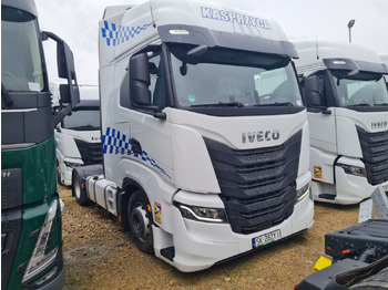 Tractor unit IVECO