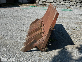 Construction equipment 3meter Stubbebryter med 8 tenner - dyrkeskjær til doser: picture 2