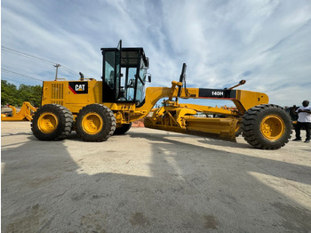 Grader CATERPILLAR 140H