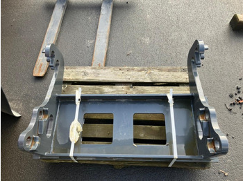 New Front loader for tractor ADAPTER SCHÄFFER AUF EURO-AUFNAHME: picture 4