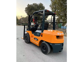 Leasing of Toyota 7FD30 8FD30 7FD35 3ton 5ton forklift for sale Toyota 7FD30 8FD30 7FD35 3ton 5ton forklift for sale: picture 3
