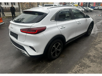 Hatchback Kia Xceed 1.6 GDI Hybryda Plug-in 50 km na prądzie 2022: picture 2