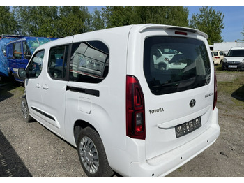 Car TOYOTA