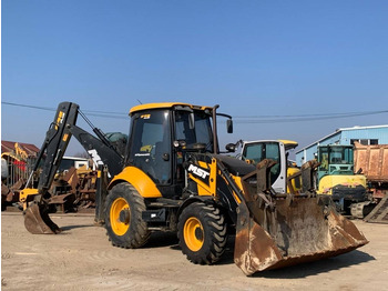 Backhoe loader