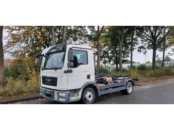 Hook lift truck MAN TGL 8.220 Abrollkipper: picture 2
