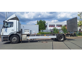 Cab chassis truck Mercedes-Benz 1833 2 Achser für BDF mit LBW: picture 4