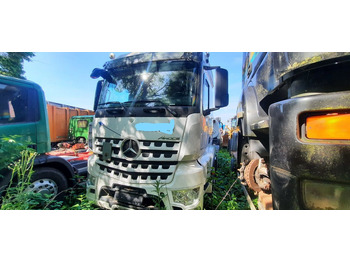 Tractor unit MERCEDES-BENZ Arocs 1843