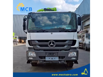 Concrete pump truck ZOOMLION