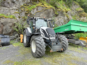 Farm tractor VALTRA N174