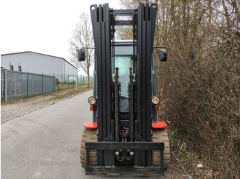 Electric forklift Toyota 8FBMT50: picture 3