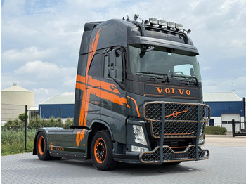 Tractor unit VOLVO FH13 500