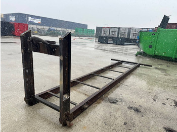 Roll-off container