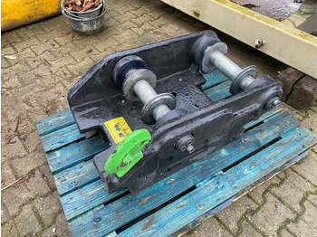 Quick coupler