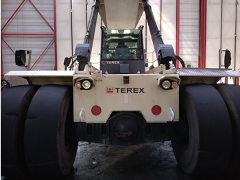 Reach stacker TEREX