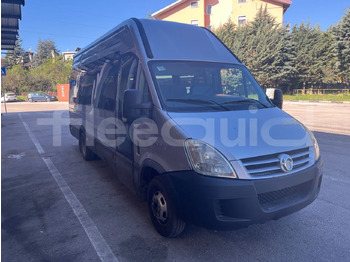 Minibus IVECO Daily