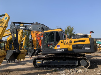 Crawler excavator Volvo EC210: picture 4
