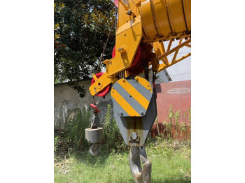 Crane XCMG QY70K-II: picture 3