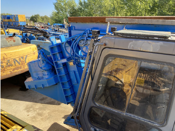 Drilling rig FOREUSE PIEUX TARIERE CREUSE: picture 3