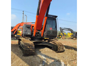 Crawler excavator HITACHI ZX210: picture 3 Crawler excavator HITACHI ZX210: picture 3