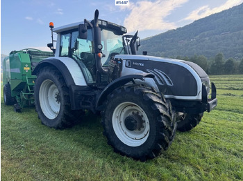 Farm tractor VALTRA T202