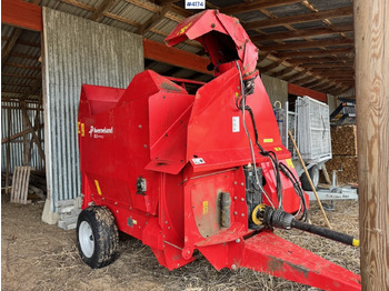 Hay and forage equipment KVERNELAND