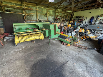 Hay and forage equipment JOHN DEERE