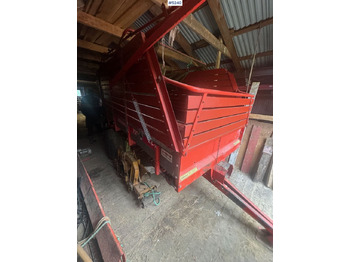 Hay and forage equipment KVERNELAND
