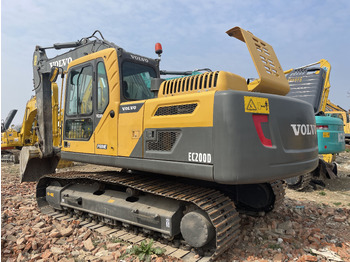 Crawler excavator VOLVO EC200