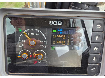 Crawler excavator JCB: picture 4